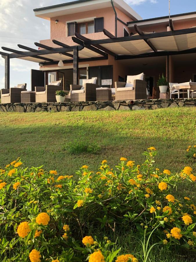 Amaremare Bed & Breakfast *